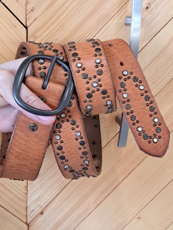 American Eagle Outfitters Accessories - Vintage American Eagle Outfitters XL Brown Leather Belt Studded & Rhinestone
